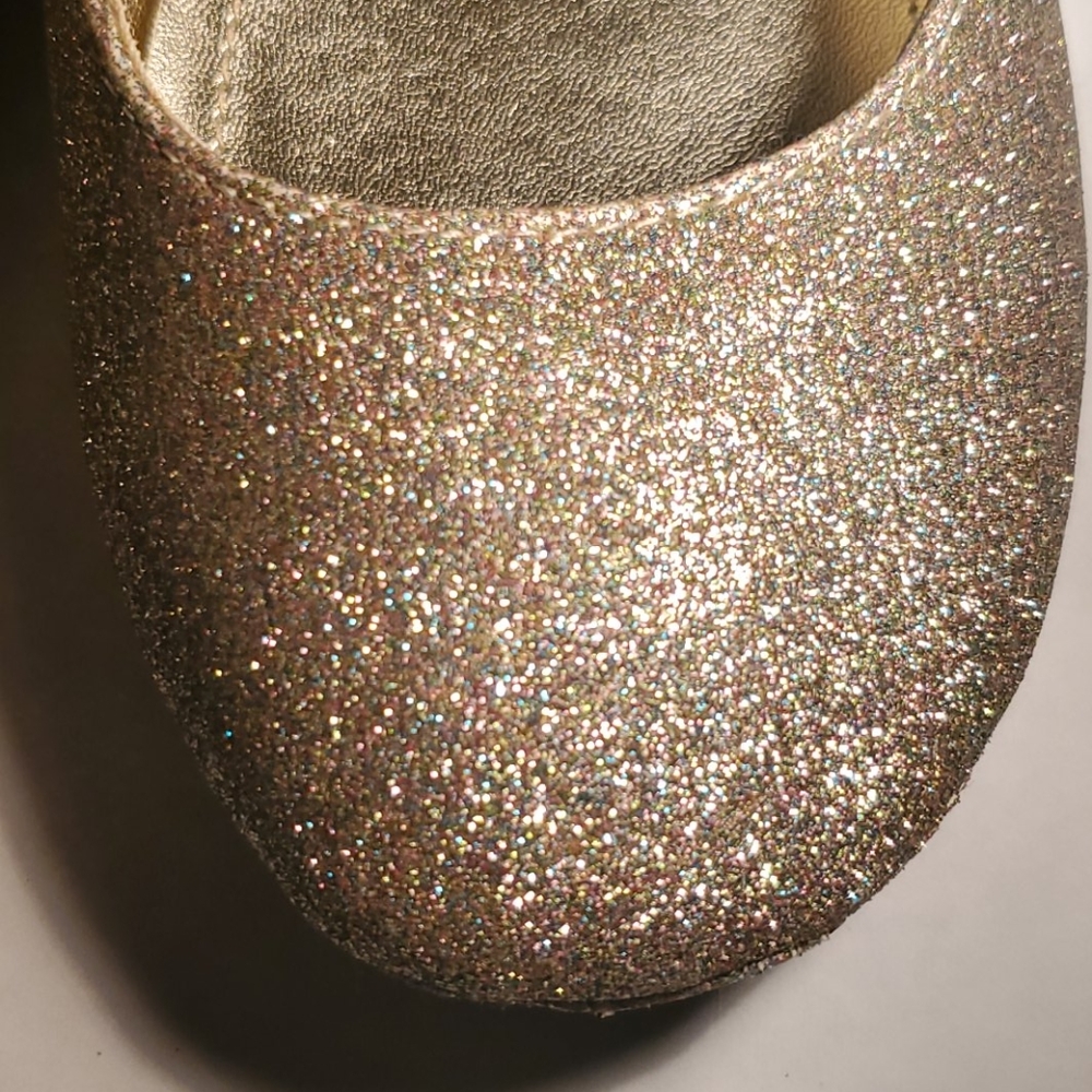 Flats - Picture 2 of 4